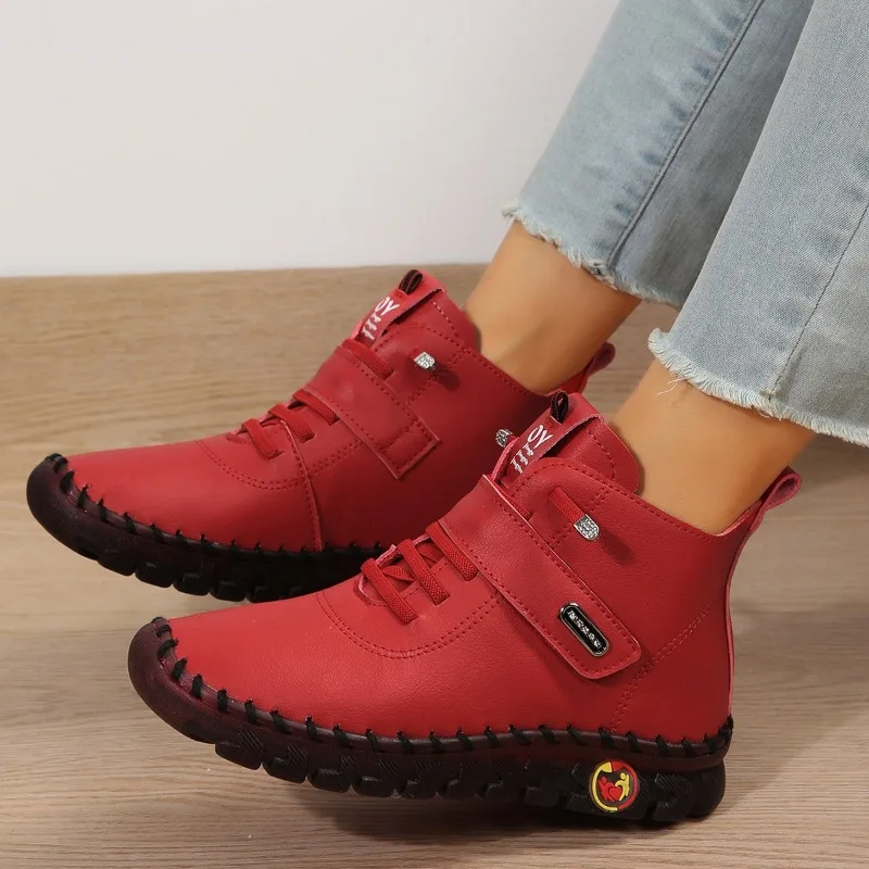 Botas de pele impermeáveis para mulheres, linha de costura manual, sapatos de algodão para mamãe, botas curtas de neve, inverno, novo