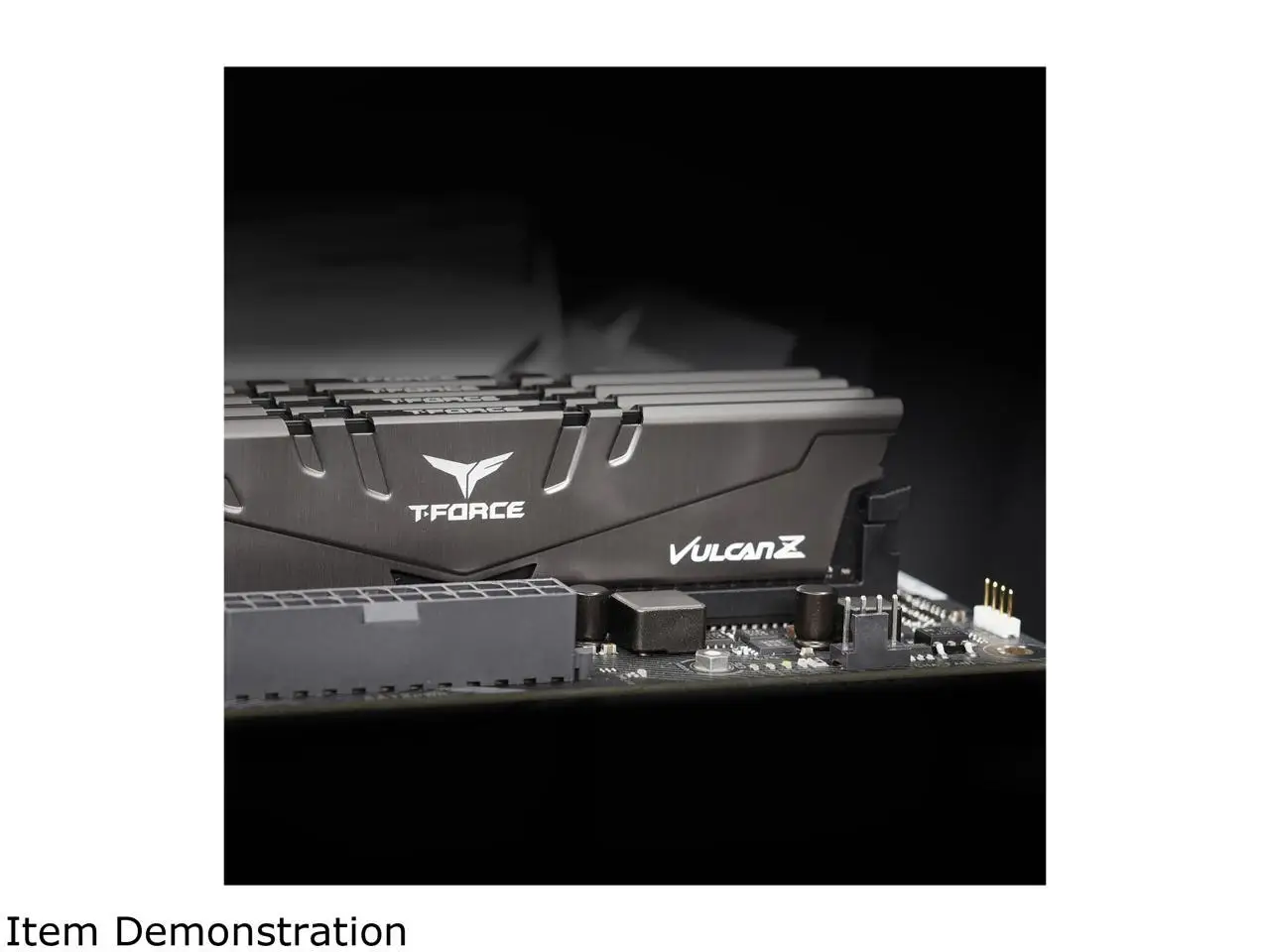 Team T-FORCE VULCAN Z 16GB (2 x 8GB) 288-Pin PC RAM DDR4 3600 (PC4 28800) Desktop Memory Model TLZGD416G3600HC18JDC01