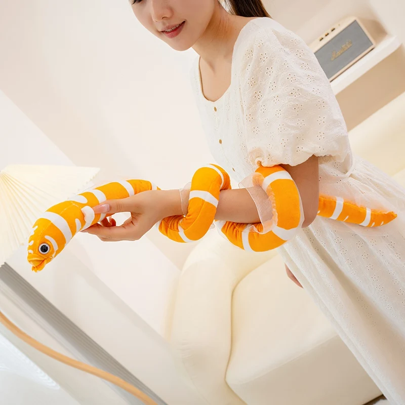 125 centimetri Conger Anguilla Peluche Bambola Carino Realistico Anguila di Mare Peluche Giardino Anguilla Peluche Acquario Souvenir Prop Complementi Arredo Casa Regalo Del Capretto