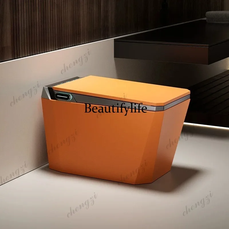 Square orange smart toilet has no water pressure limit, and the toilet flushes silently.