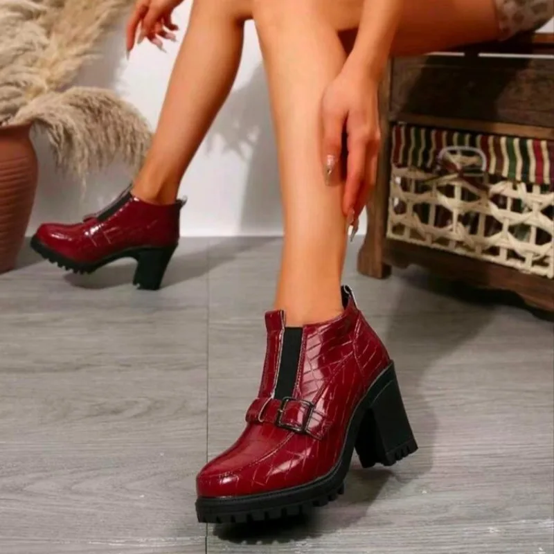 デザイナー厚底ハイヒールレディース快適ファッションスリッポンローファーシューズ秋新作レディースラウンドトゥディープマウスオフィスパンプス