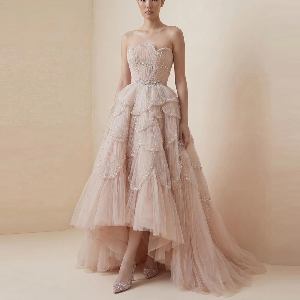 Luxuriöses Trägerloses Tüll-Abendkleid mit Exquisitem Schleppen, Maßgeschneiderte Partykleider, Fein Verziertes Cocktailkleid mit Pailletten und Perlen