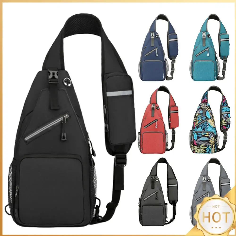 

All-Match Chest Bag with Headphone Hole Casual Chest Bag Reflective Strip Versatile Shoulder Bag Outdoor Zipper Phone Pouch
