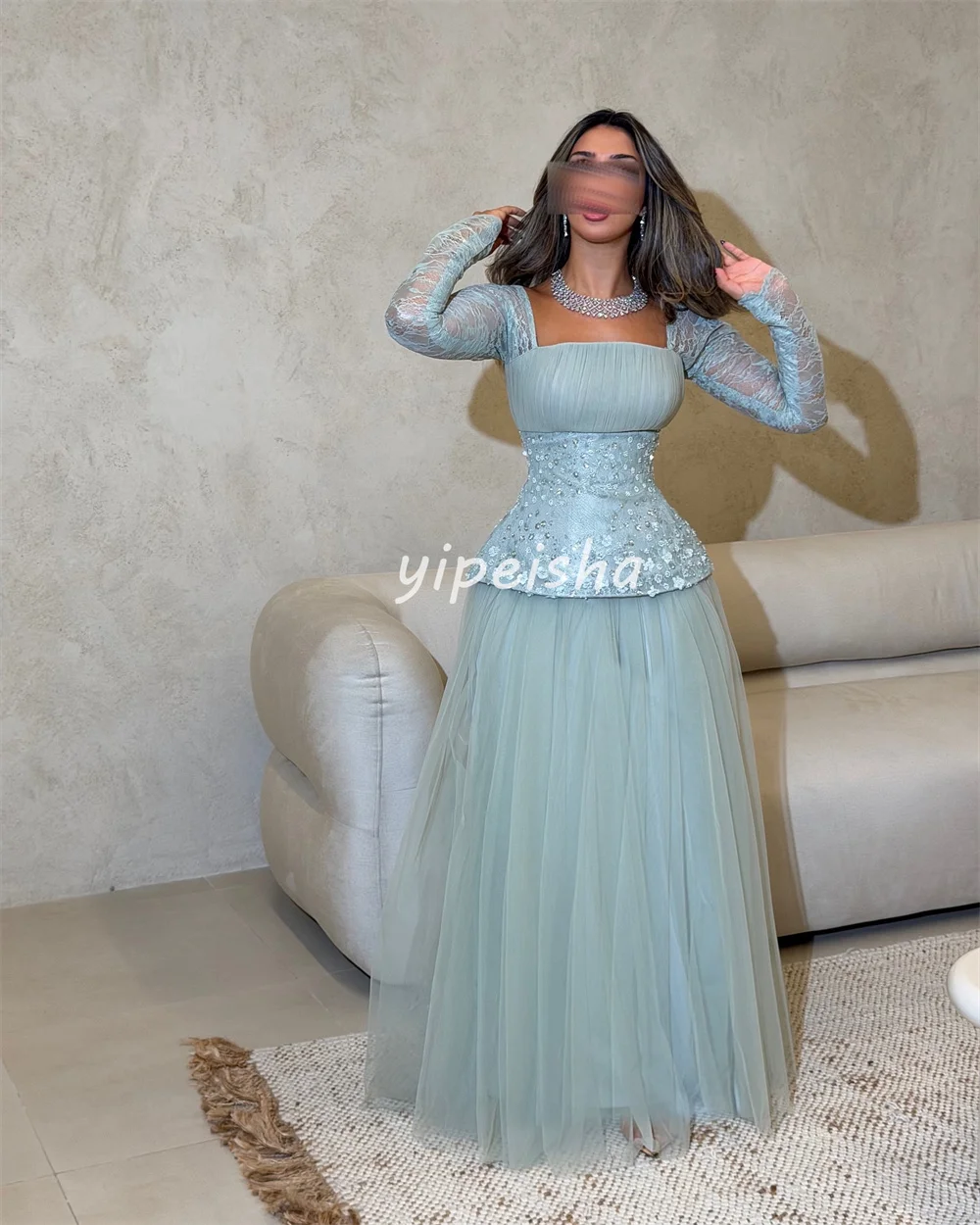 Aangepaste prachtige mode tule plooi kralen lovertjes a-lijn vierkante hals lange jurken op maat gemaakte gelegenheidsjurken van hoge kwaliteit