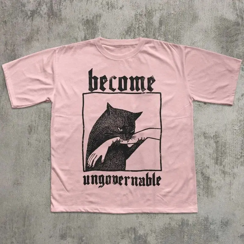 Funny Graphic Cat Biting Hand T-shirt Become Ungovernable Tees Vintage Graphic Tee Silly Cats Print Shirt Casual Tops Unisex