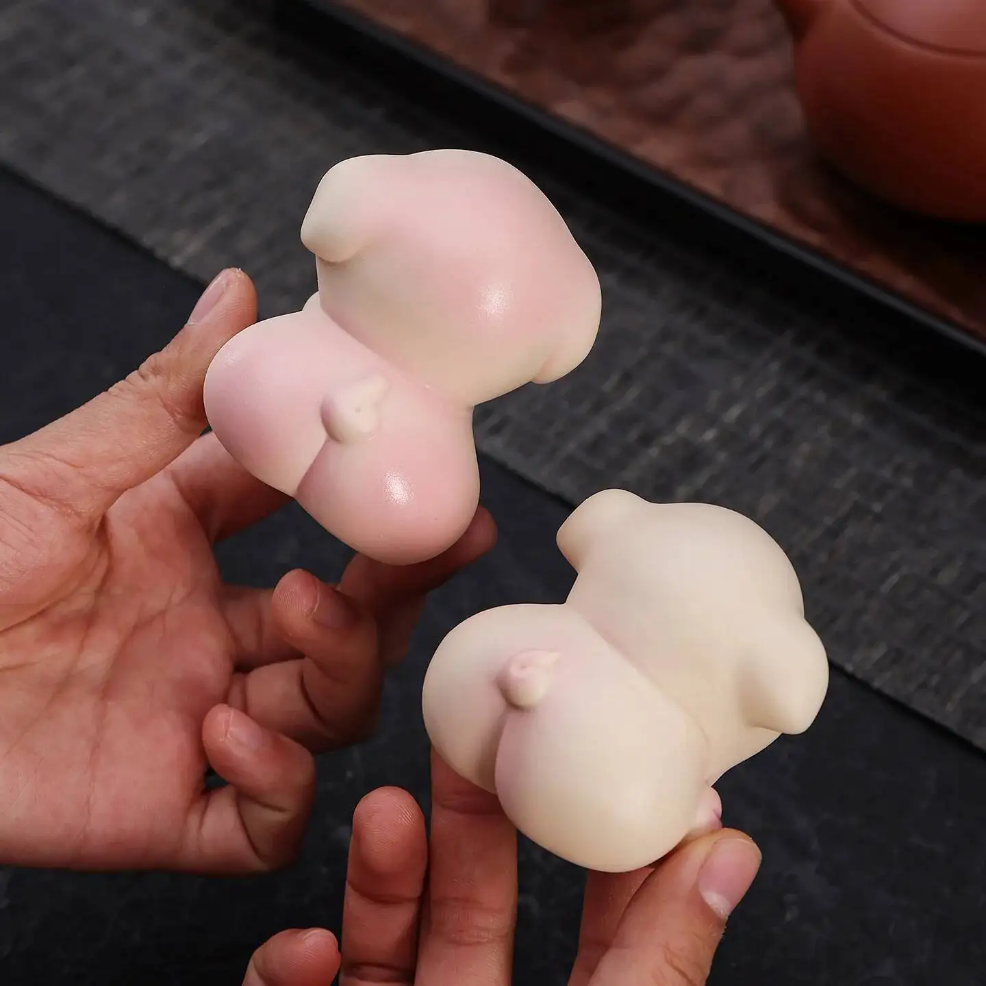 Cute Pig Butt Brother Piggy Pat Adorable Tea Pet Stress Relief Couple Tea Pet