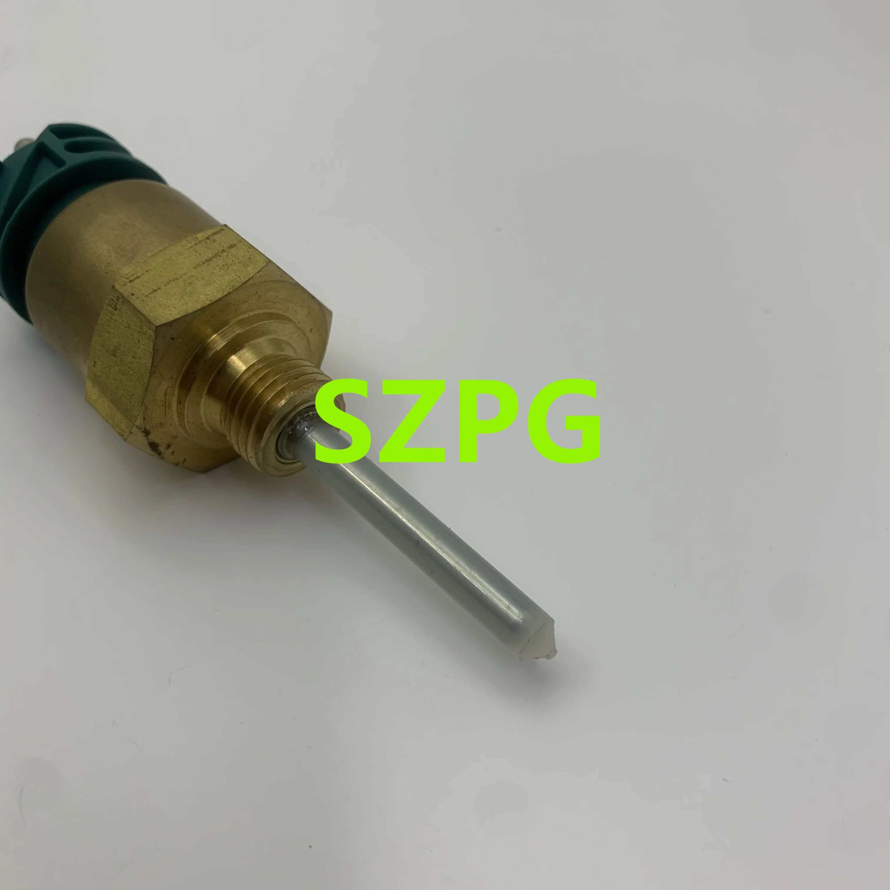 

High Quality BF4M1013 Engine Parts Level Switch 01181474 04218081 for Deutz