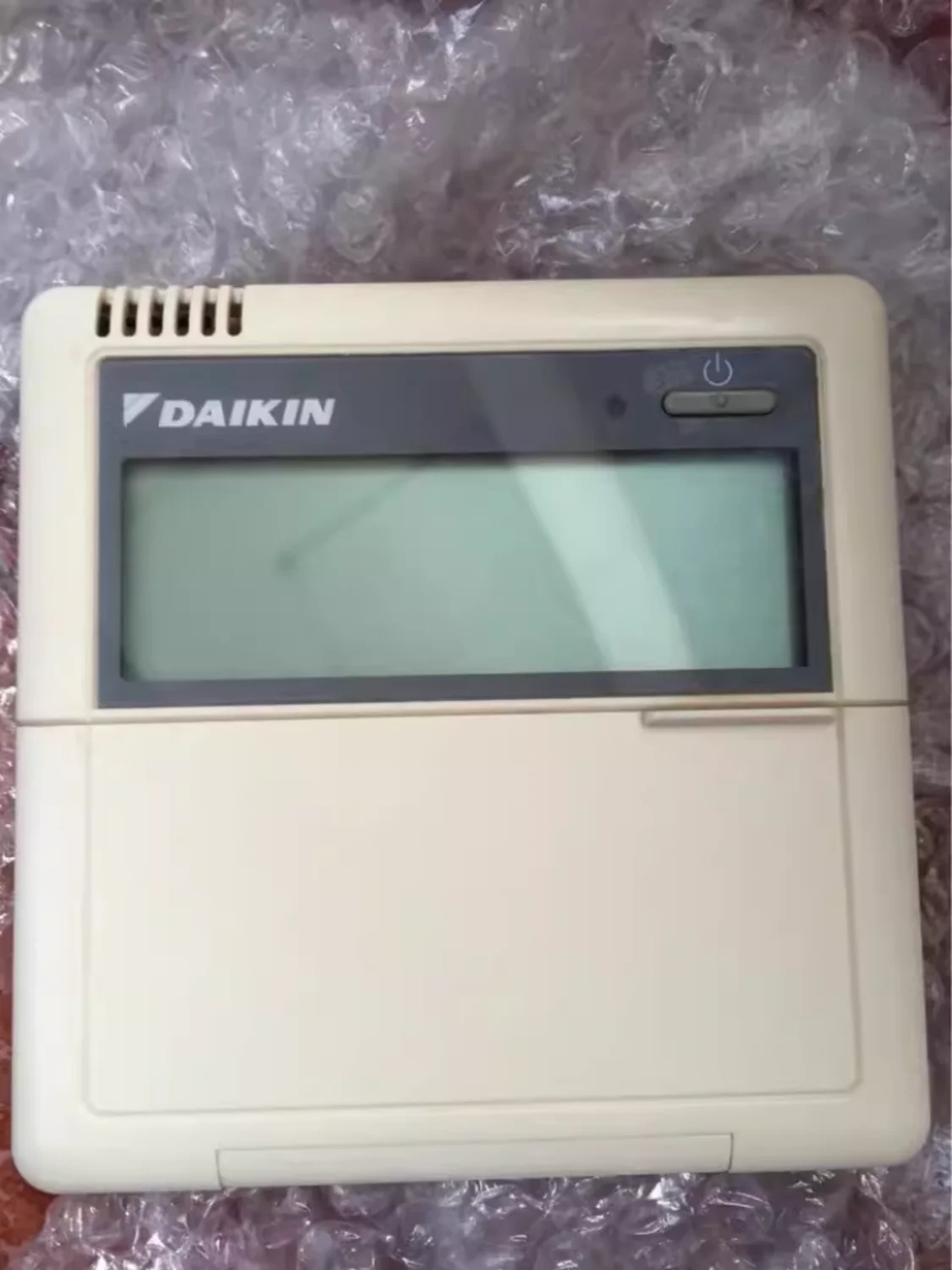 

New Daikin air conditioning wire controller BRC1C61 Daikin BRC1C611 central air conditioning control panel 4P054322-1B