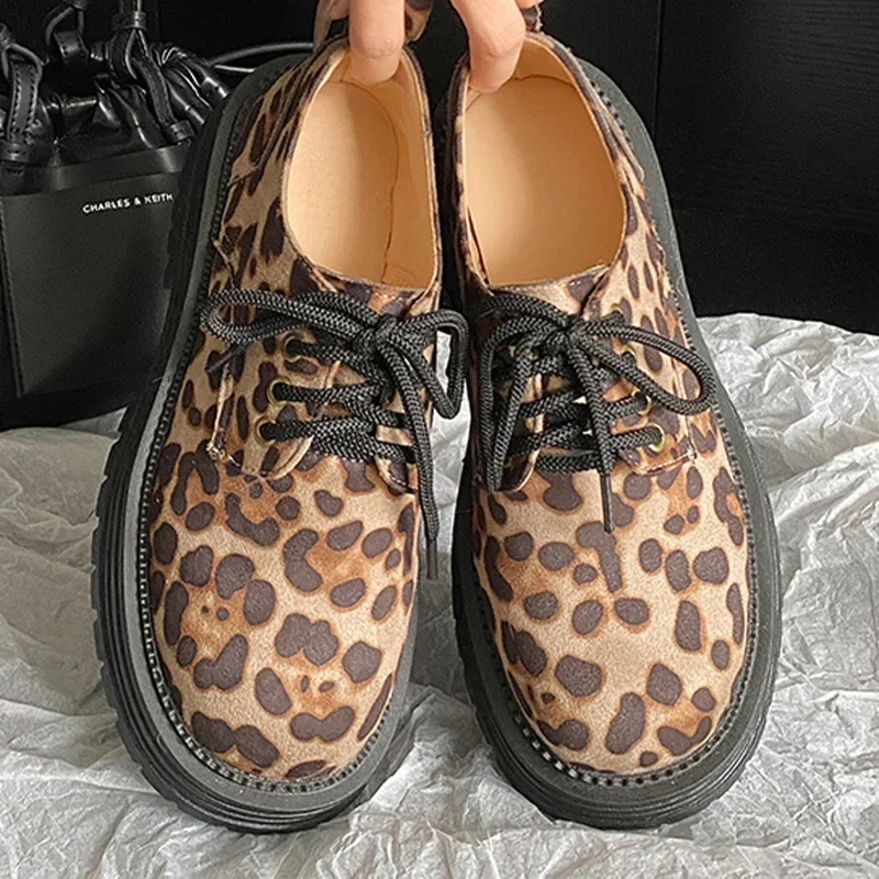 Zapatos planos De plataforma De leopardo para Mujer, mocasines con cordones a la moda, De ante, con tacones cuadrados, novedad De otoño, 2024