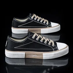 Fashion Canvas Sneakers for Men Flat Bottom Non-slip Walking Shoes Low-top Lace Up Casual Sports Shoes Breathable Men's Sneakers