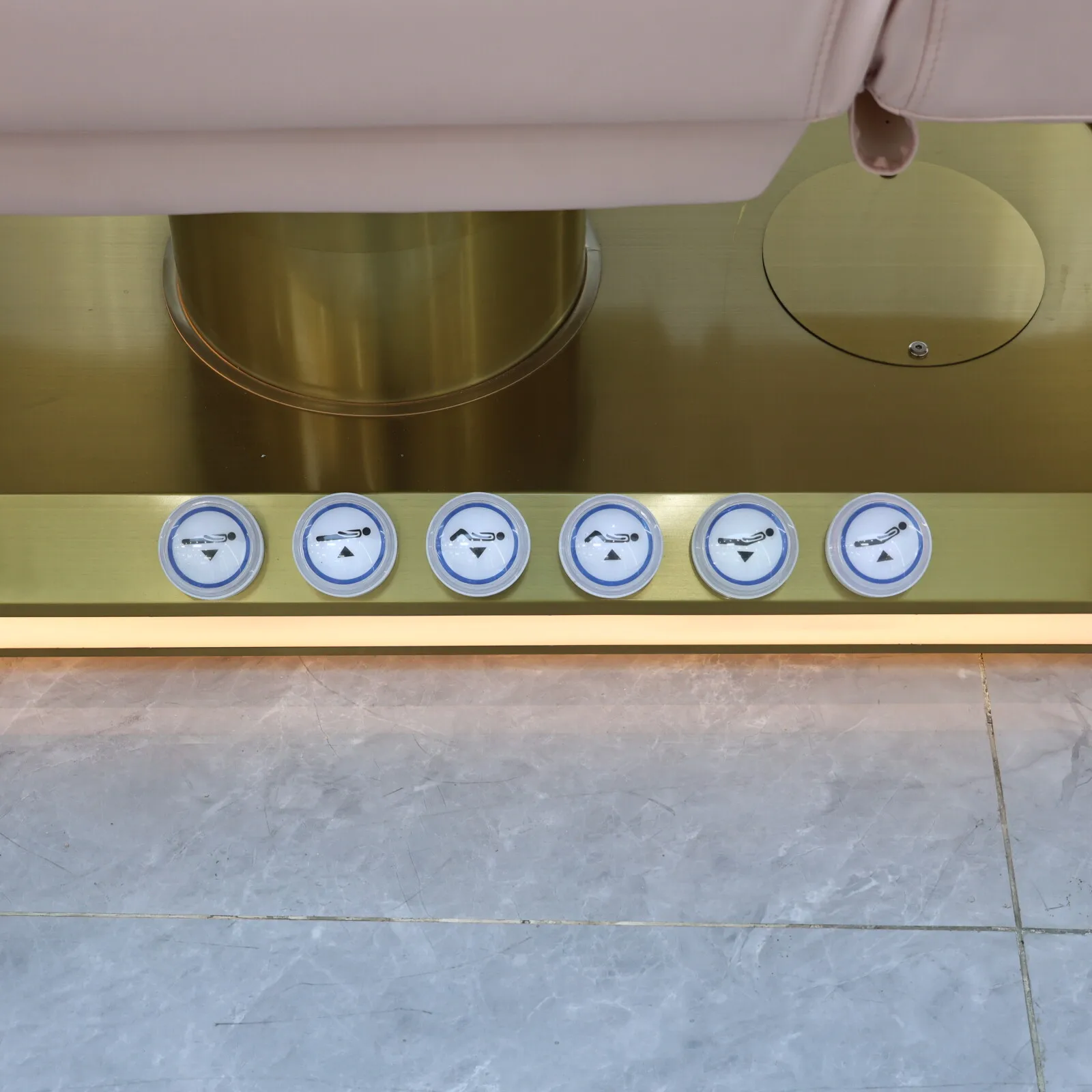 Luxuriöses elektrisches Kosmetikbett mit goldenem Untergestell, verstellbares Massagebett für Schönheitssalons, medizinisches Beauty-SPA-Therapie-Massagebett – Detail 17