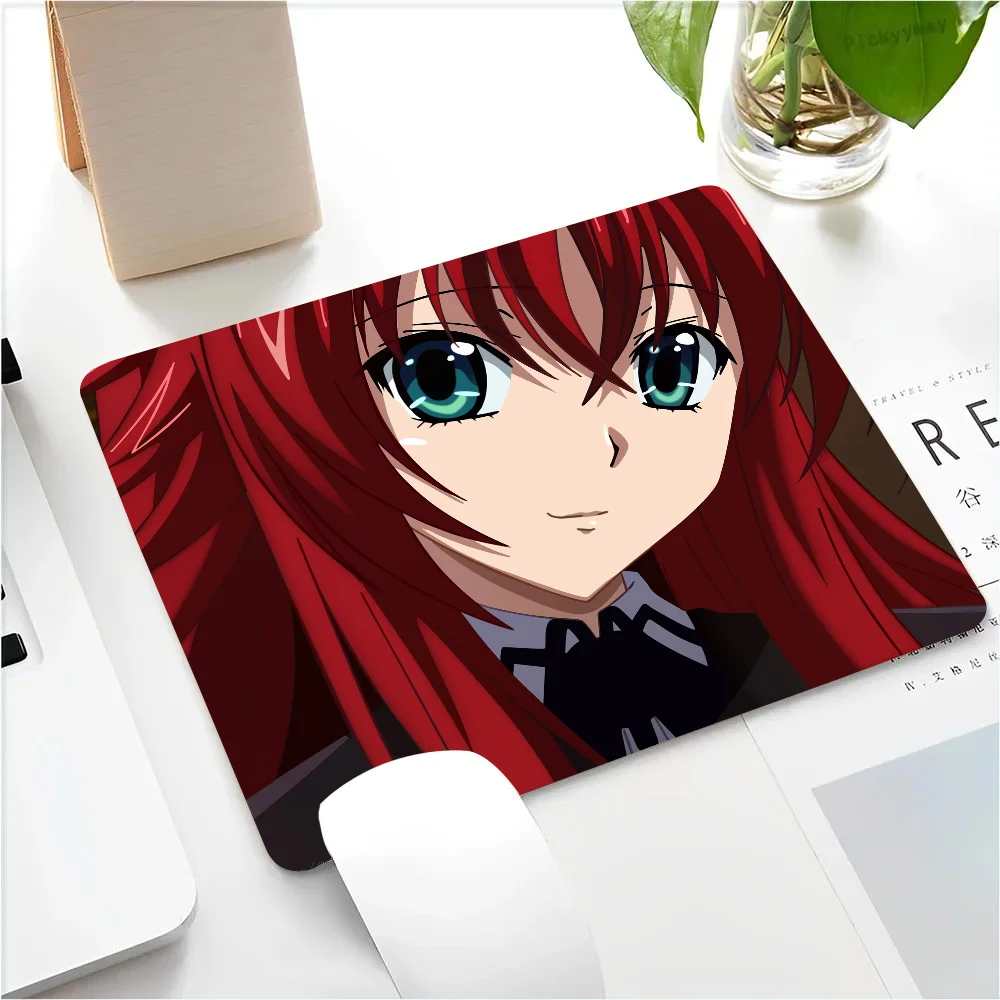 High School Dxd Anime Girl Mousepad Small LockEdge Mouse Pad For Gamers Computer Desk Pad Anti-slip Rubber