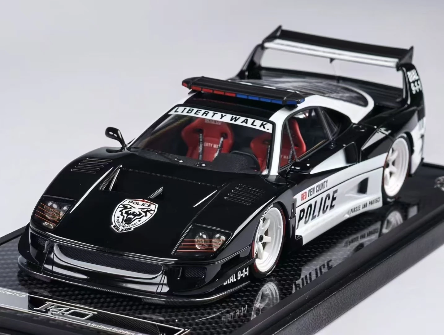 

VIP 1:18 Police Decals F40 Diecast Model Car Resin Limited to 30 units