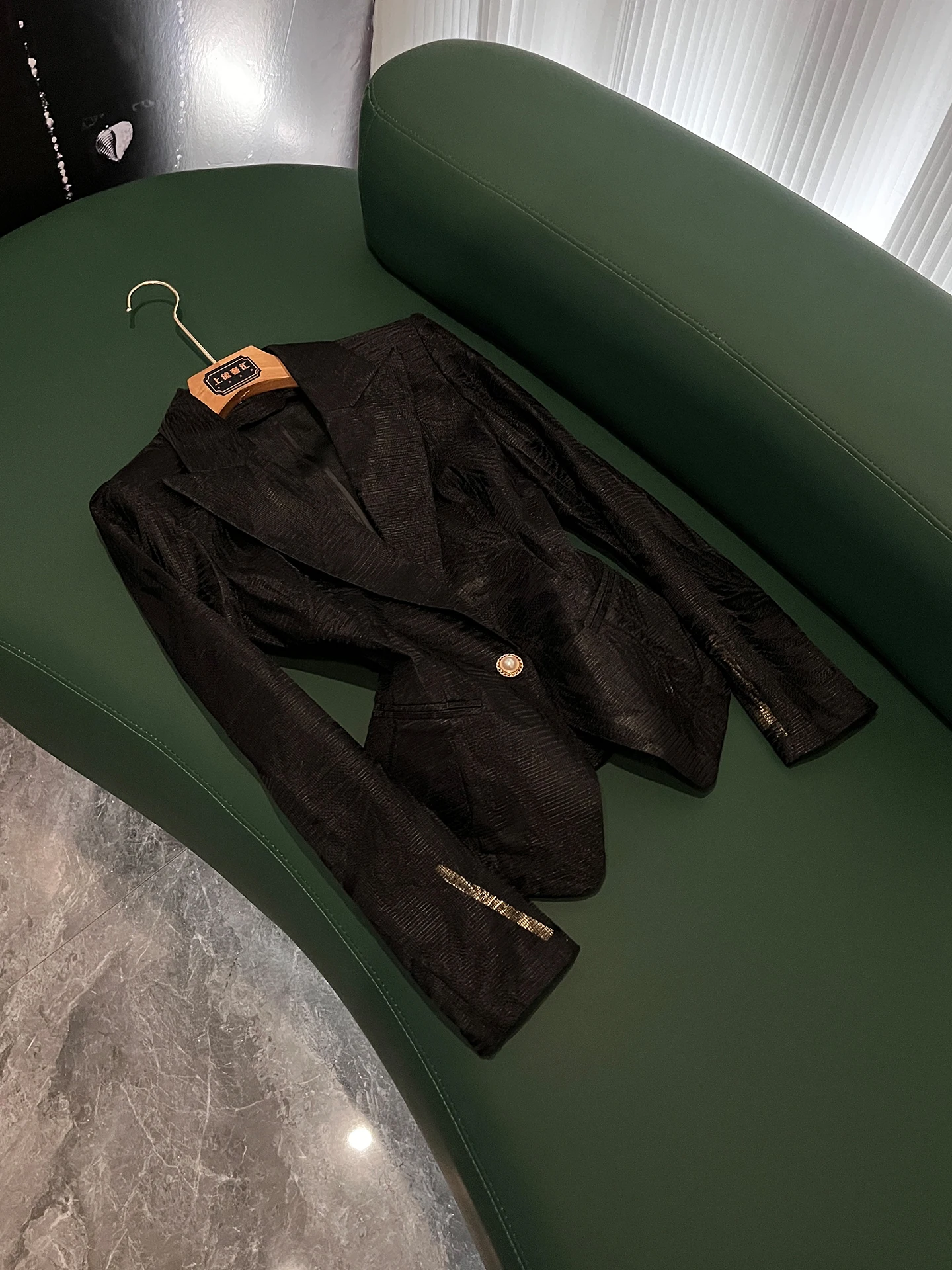 

Женский приталенный жилет с вышивкой Star Faion AZ8, стильный, для повседневной носки, с одной пуговицей, цветной