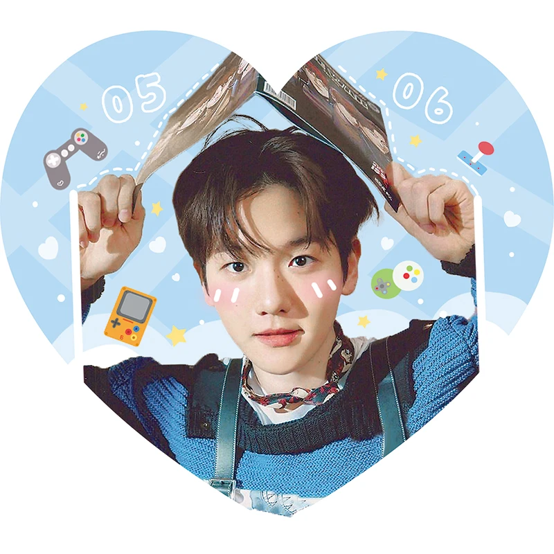 Kpop Loving Heart Shaped Custom Slogans Double Sided Printing Fabric Cheering Textile Hand Banners Reflective Fabric Slogan