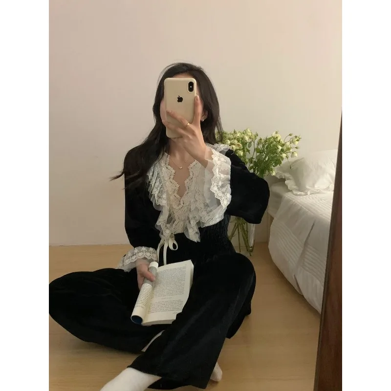 Luxury Brand Designer Clothing Sleepwear Women Pajama Sets Korean Vintage V-Neck Lace Long Sleeve Loungewear Nightwear Suits