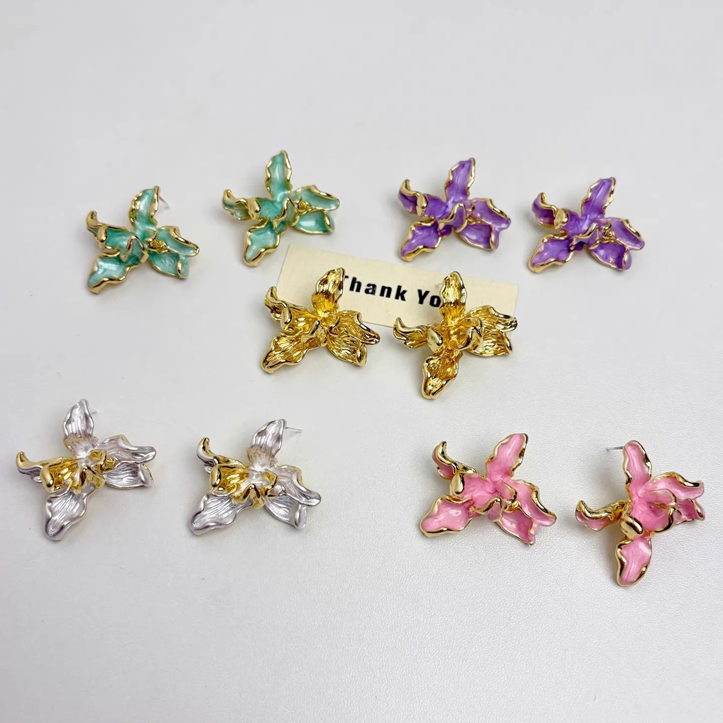 

Kshmir Vintage Irregular Metal Enamel Flowers Stud Earrings for Women European American Personality Wedding Jewelry Gift