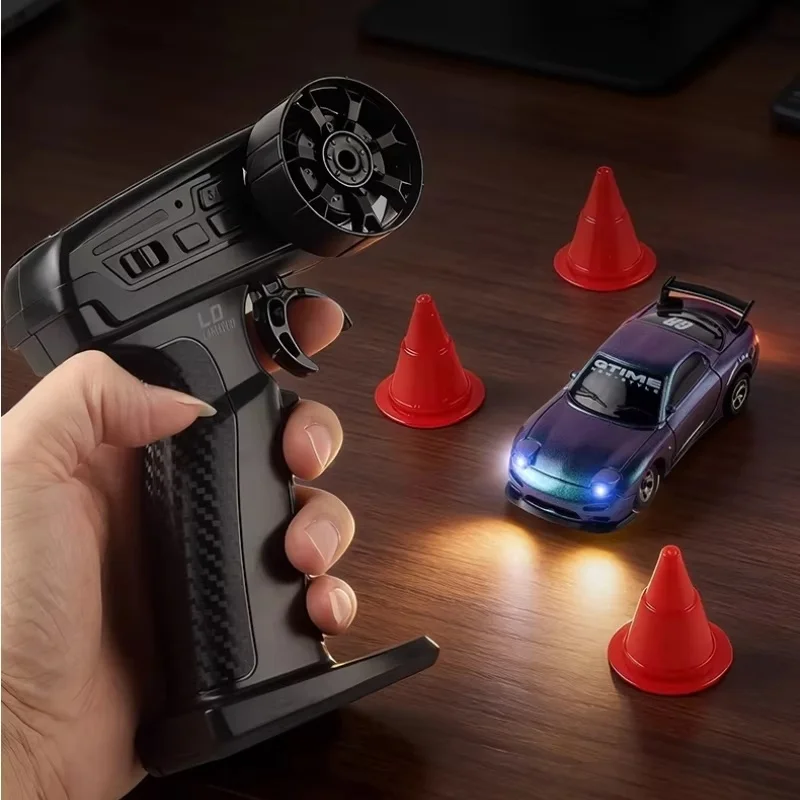 Race with Friends 1:64 2.4G RC Drift Car Gradient Purple-Green Shell Partner Competition RC Racing Toy Birthday Gift for Kids