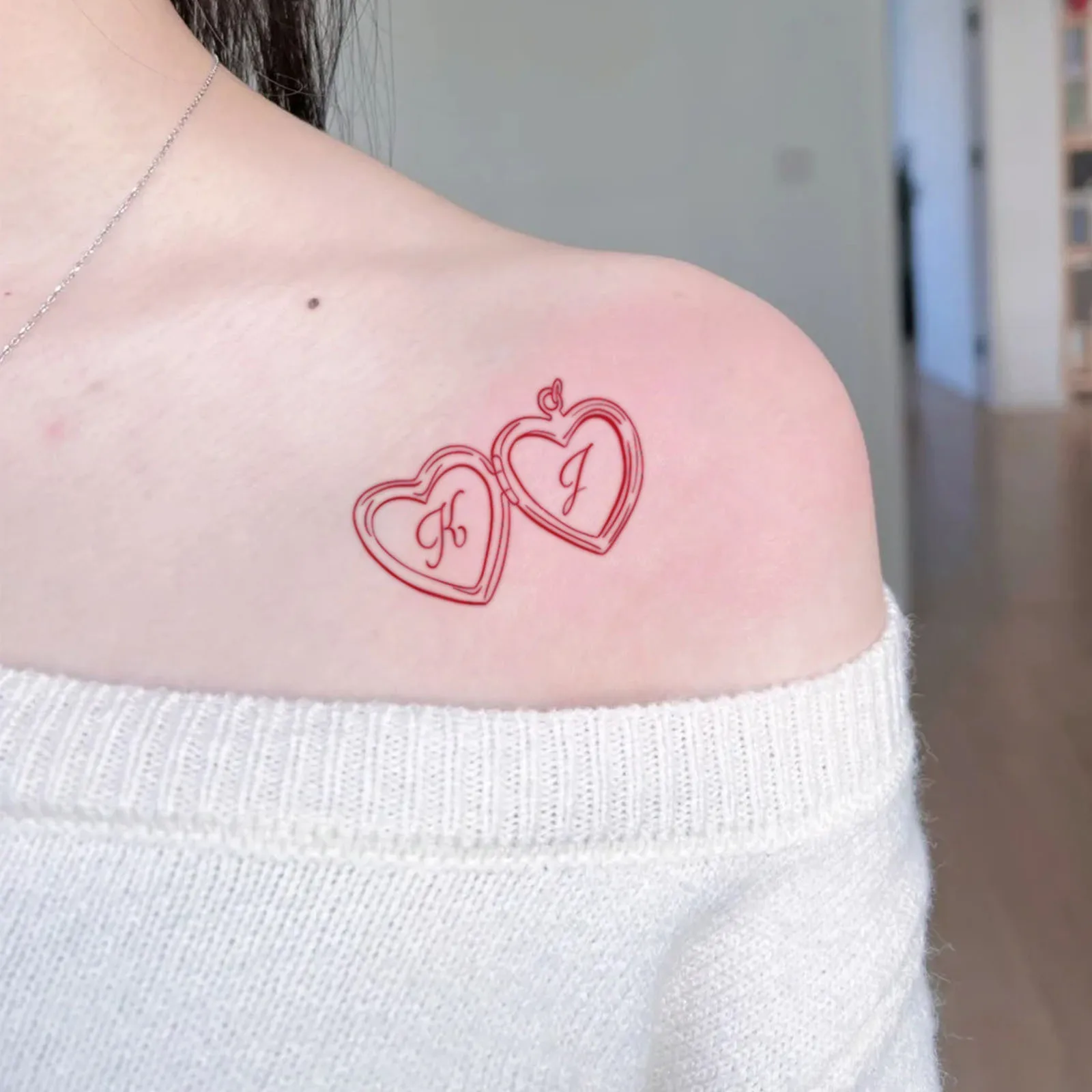 Minimalist Leaf Vine Tattoo Sticker Waterproof Long Lasting Fine Line Temporary Tattoo for Women Finger Hand