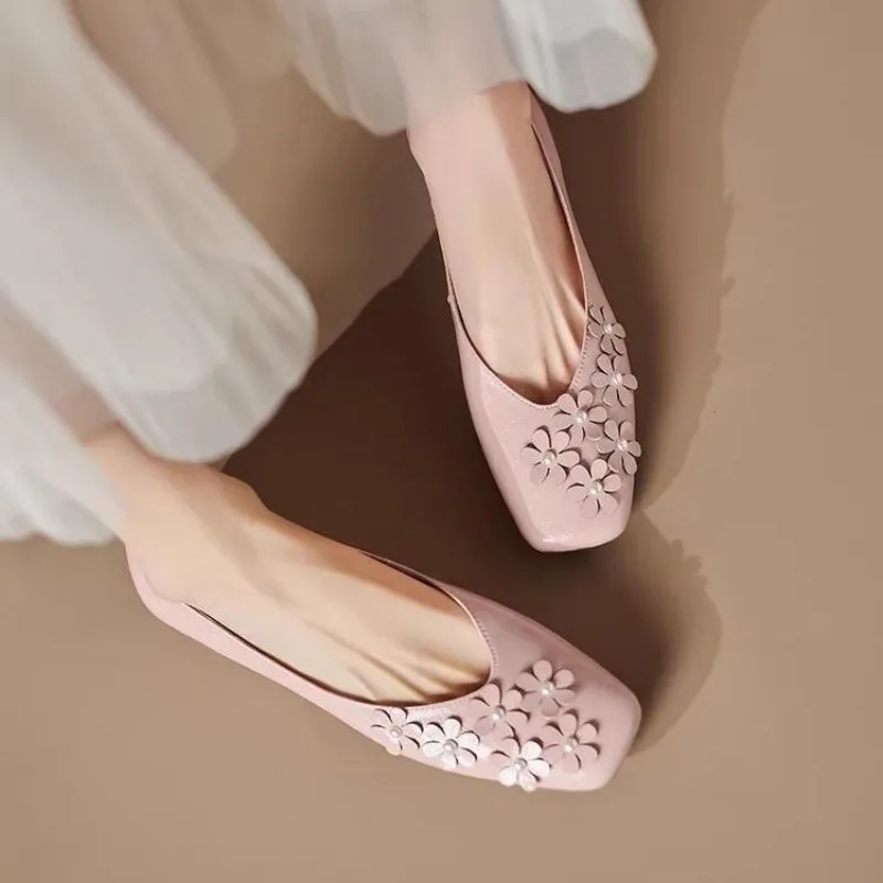 

Women's French Fairy Style Genuine Soft Leather Floral Pearl Ballet Flats with Comfortable Soft Sole 2026 Spring Summer New