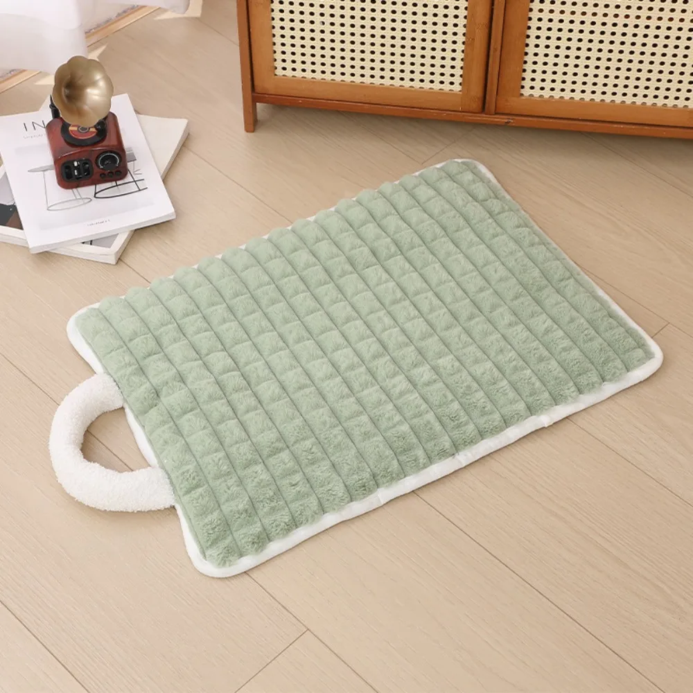 

Non-slip Winter Warm Dog Mat Thickened Soft Dog Bed Mat Skin Friendly with Handle Dog Sofa Mat for Cats and Dogs Rabbit