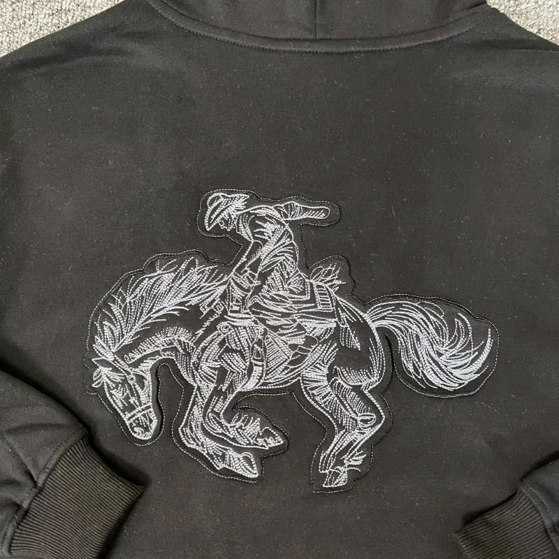 سترة صوفية بغطاء للرأس سوداء من القطن الخالص من Derschutze مطرزة بسحاب غربي كاجوال