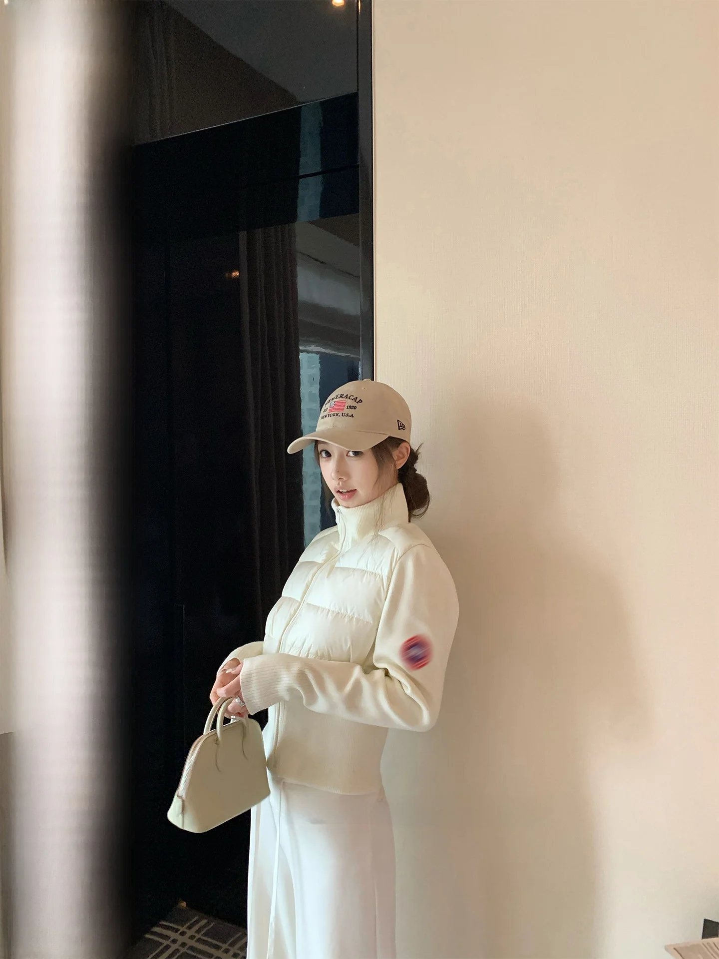 

Женская куртка с эффектом похудения, с трикотажными вставками, на утином пуху, теплая, прямого кроя, для повседневной носки, из нейлоновой ткани, на молнии