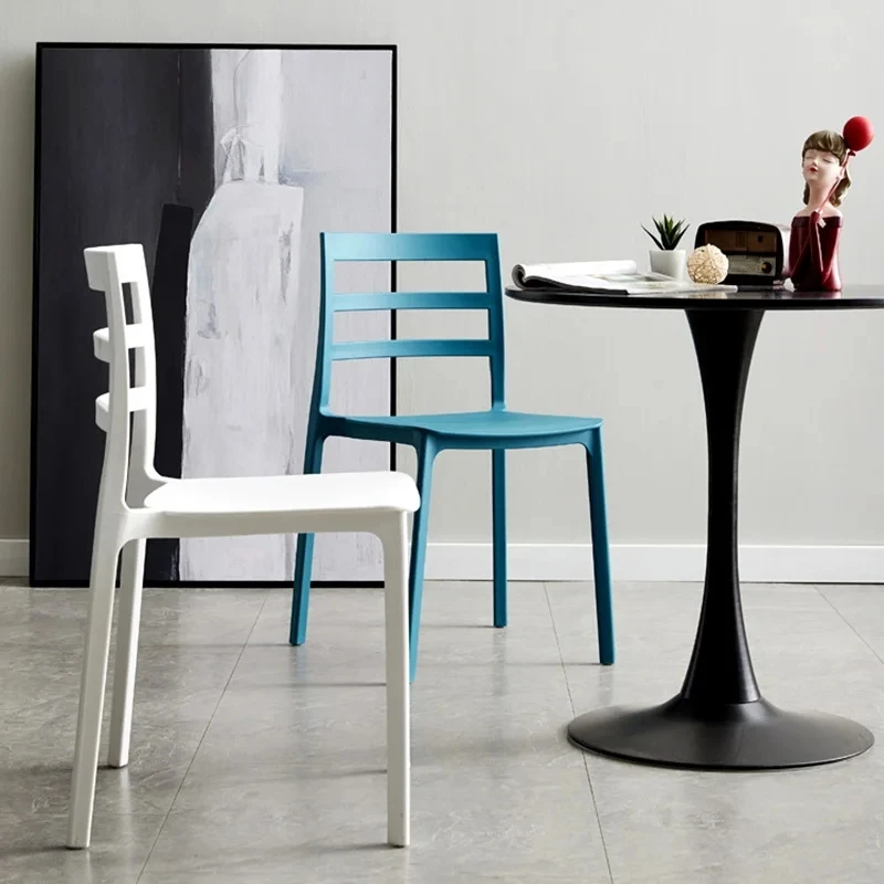 Ultralight Beautiful Dining Chairs Plastic Nordic Office Gaming Dining Chairs Modern Luxury Cadeiras De Jantar Furnitures