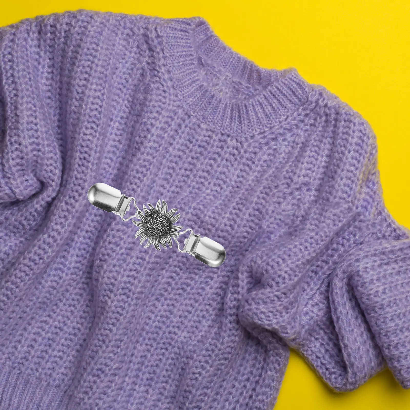 

Women Sweater Clips Cardigan Clamp Flower Design Secure Shawl Scarf Elegant Gift Option Long Term Durability Stylish Outfit