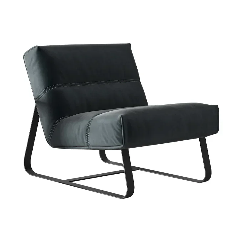 

l Italian minimalist leather comfortable casual chair, light luxury sofa chair, luxurious frosted leather armchair in living ro