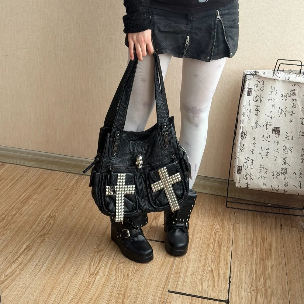 Original Subculture Punk Crossbody Bag Black Leather Shoulder Bags Cross Rivet Locomotive Bag Designed Tote Bag