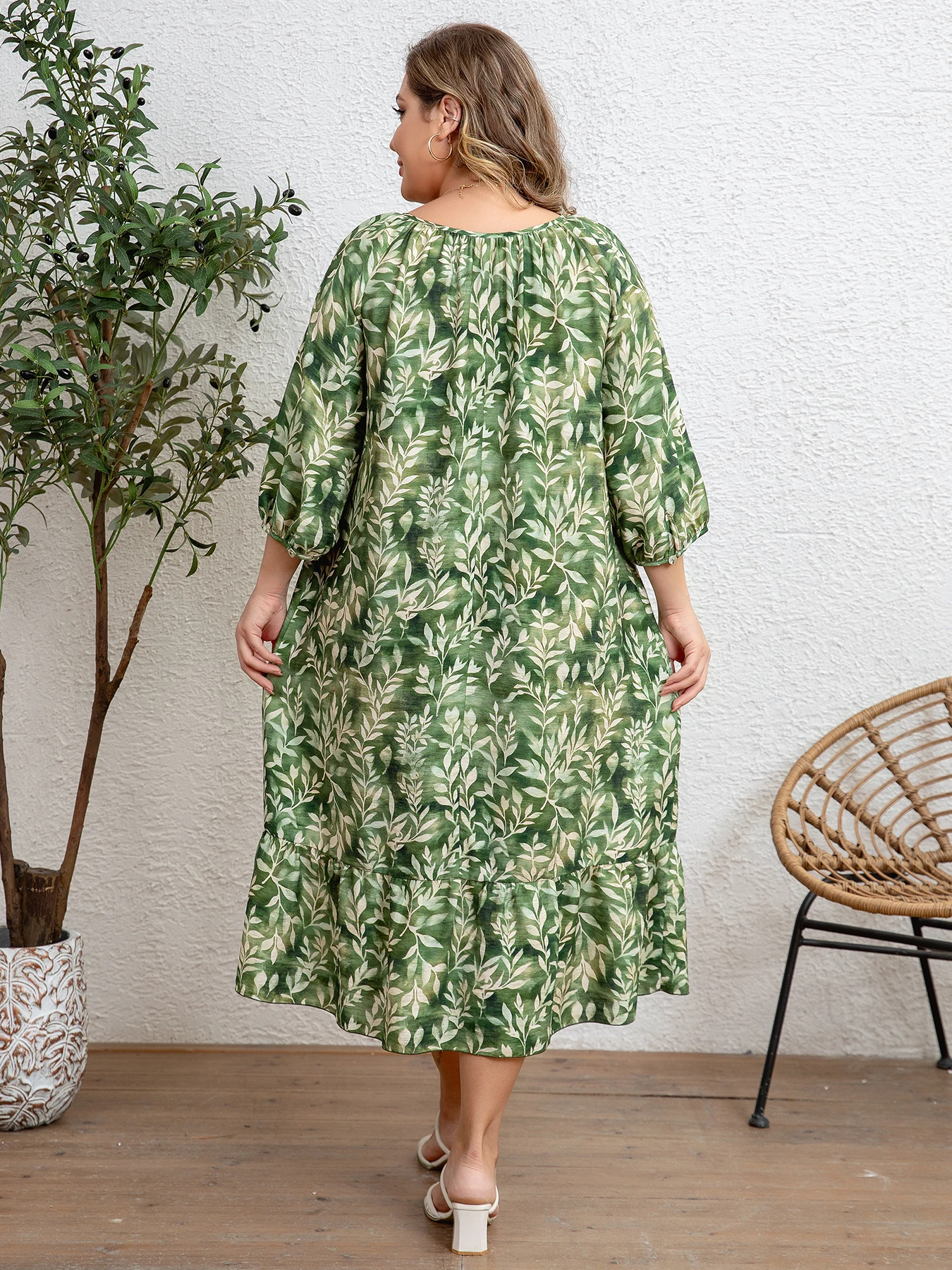 Plus Size Women's Retro  Leaf Print Crew Neck Half Sleeve Ruffled Hem Dress