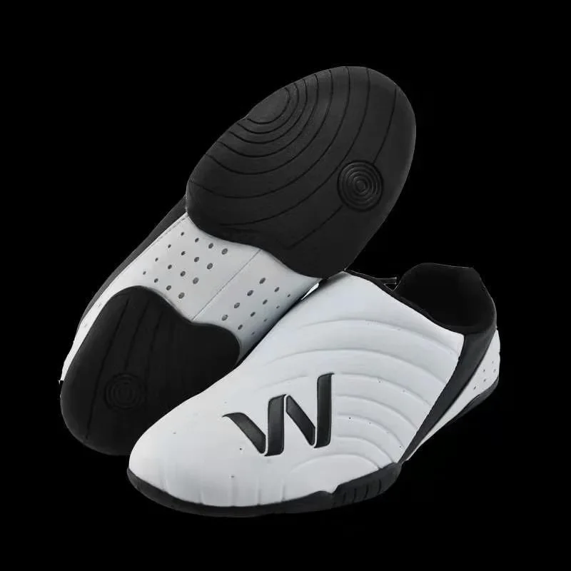 Adult Taekwondo Shoes for Coach With Shoelace Karate Sneakers Thick Soft Sole Breathable Men Martial Arts Boxing Shoe Students