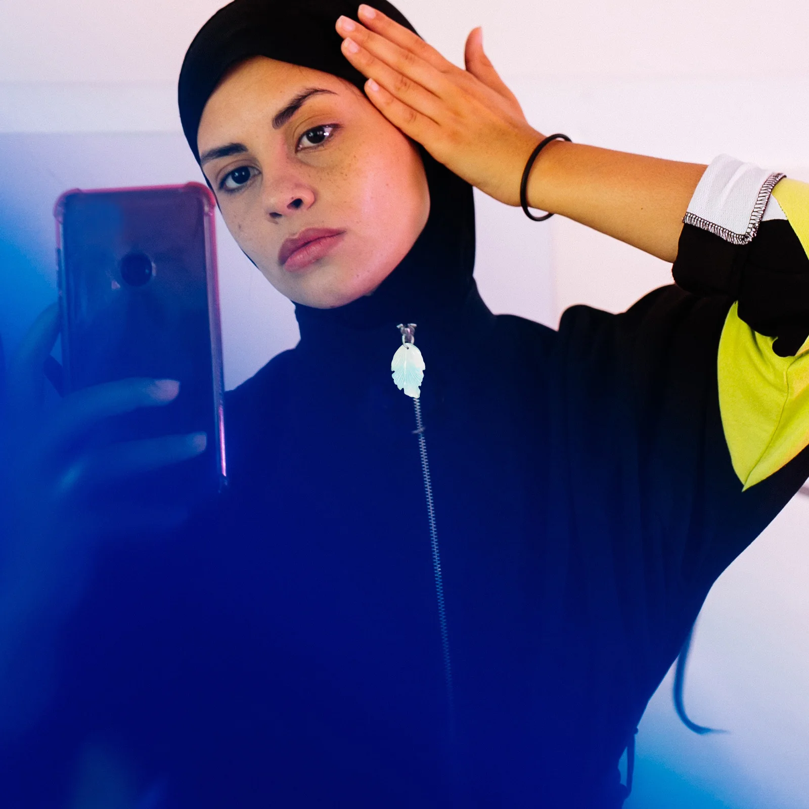 

100Pcs Leaf Charms DIY Durable Wear Resistant Leaf Shape for Jewelry Making Necklace Bracelet Crafts Charm Bracelet Charms