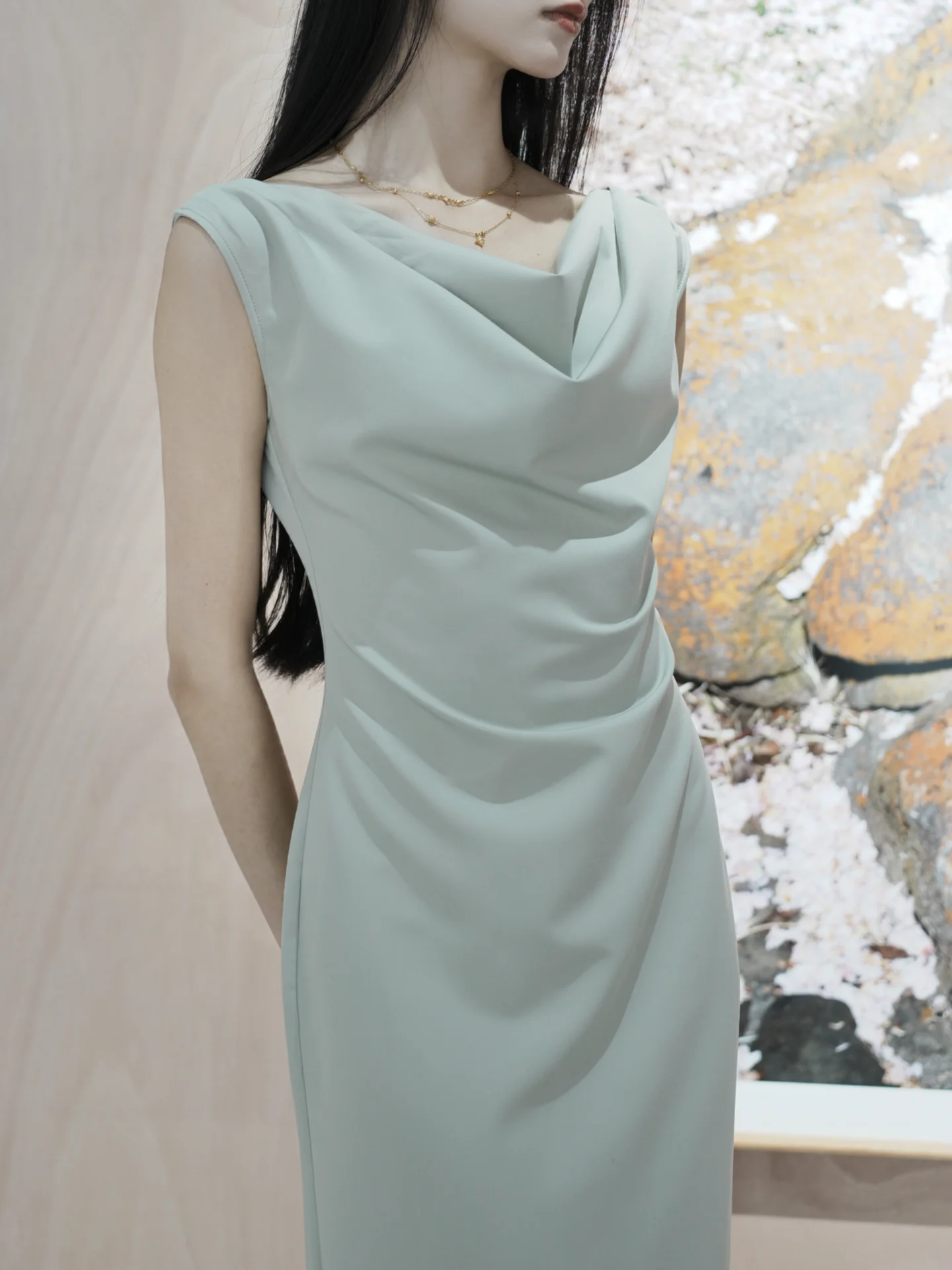 

Элегантное платье-жилет с эффектом скульптурирования фигуры, скрывающее подмышечные складки, с завышенной талией, для женщин