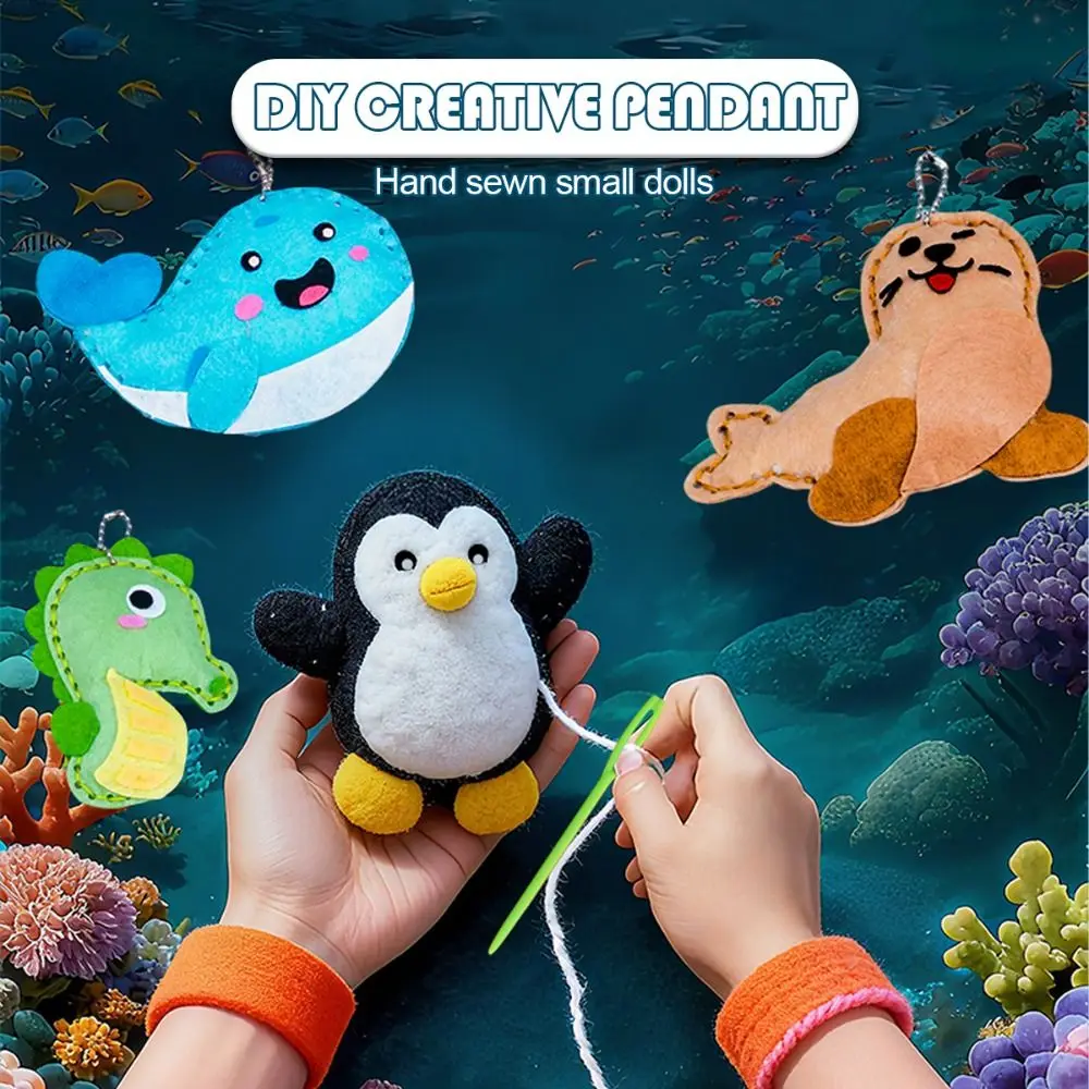Nonwoven Felt Felt Craft Set Pre-Punched Pieces Cartoon Pattern Felt Ornament Kit Hanging Chain Sewing Craft Felt Sewing Kit
