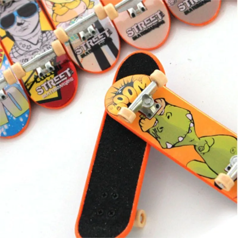 Fingerboard Skateboard Mini Finger Boards With Retail Box Skate Trucks Finger Skateboard for Kid Toys Children Gift