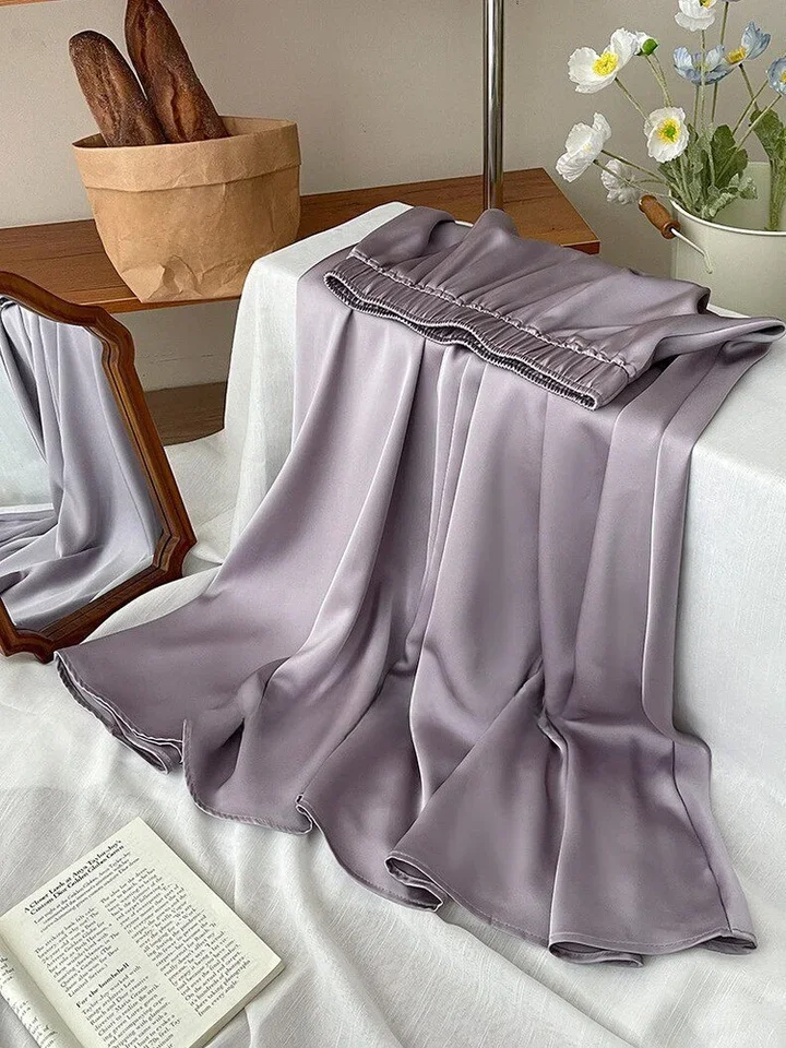 2026 Summer Women's French Vintage  Apricot Satin Large HemHigh-end Drapey Vacation Style A-line Skirt