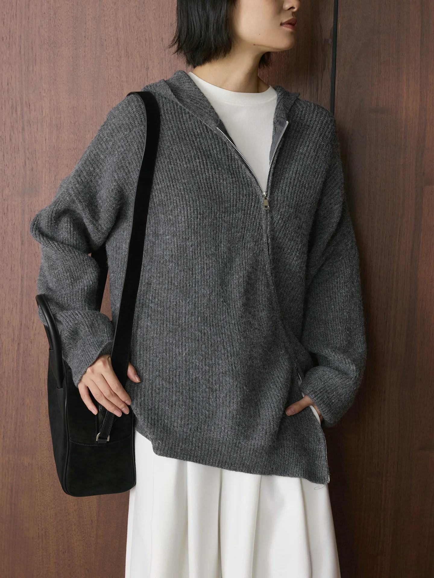 

Зимняя новая корейская версия, простой дизайн, свитер с капюшоном на диагональной молнии, свободный и удобный топ для женщин