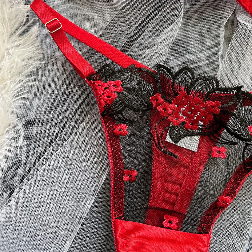 Lady's Luxury Fancy Lingerie Set Floral Lace Bra and Fine Panties Sexy Erotic Underwear in Red Rose Red and Black