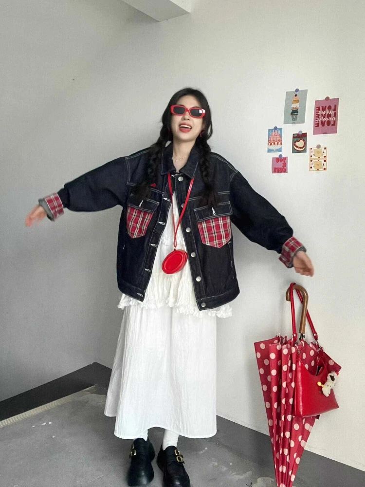 سترة أمريكية عتيقة من قماش الدنيم مع حواف منقوشة معطف ريترو مرقع للنساء عصري كاجوال كبير الحجم طراز التسعينيات