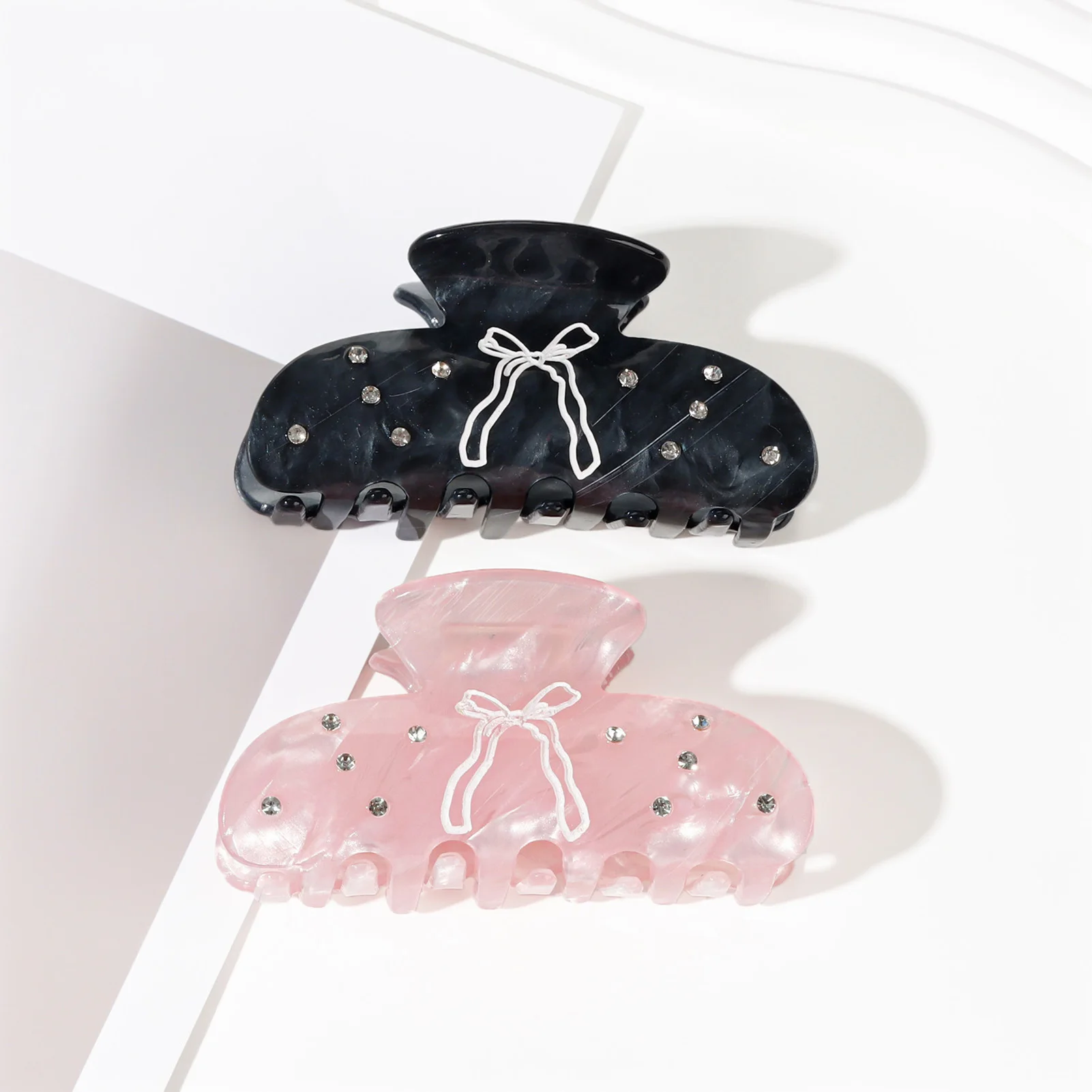 

Elegant Acrylic Hair Clips for Women Girls Rhinestone Shark Clip Bow Hair Claws for Women Sweet Luxury Jewelry Hair Accessory