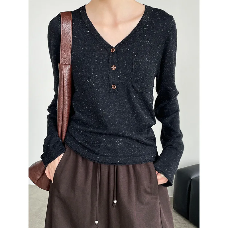 

Color Dot Top Women Pocket Basic Knitwear