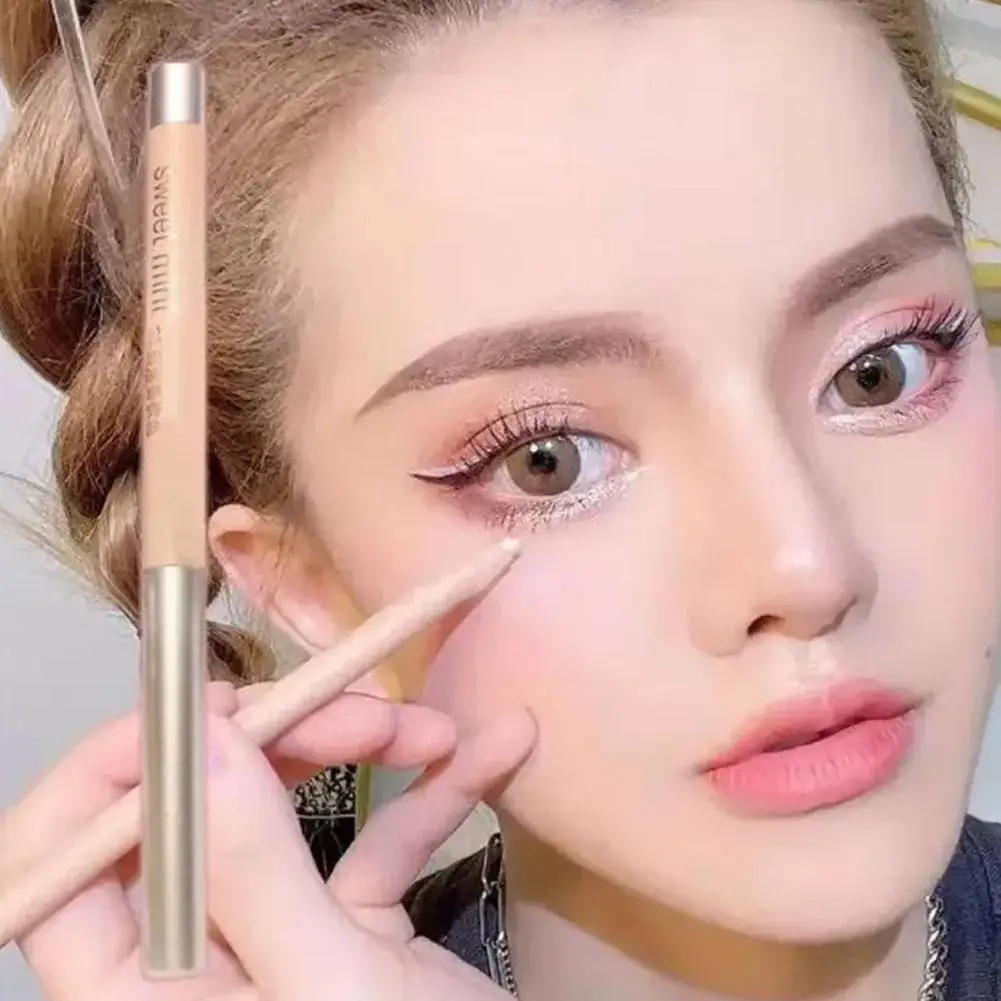 Słodki Miętowy Eyeliner w Kredce Jedwabisty Efekt Błyszczący Naturalny Długotrwały Wodoodporny Błyszczący Eyeliner w Płynie w Kształcie Pisaka Koreański Makijaż