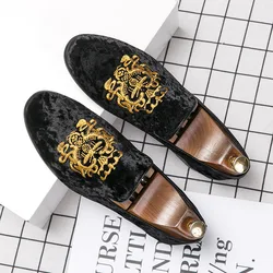 Wedding Dress Shoes Casual Men Loafers 2024 New Lazy Flats Shoes Embroidery Driving Moccasins Man Suede Leather Shoes Zapato