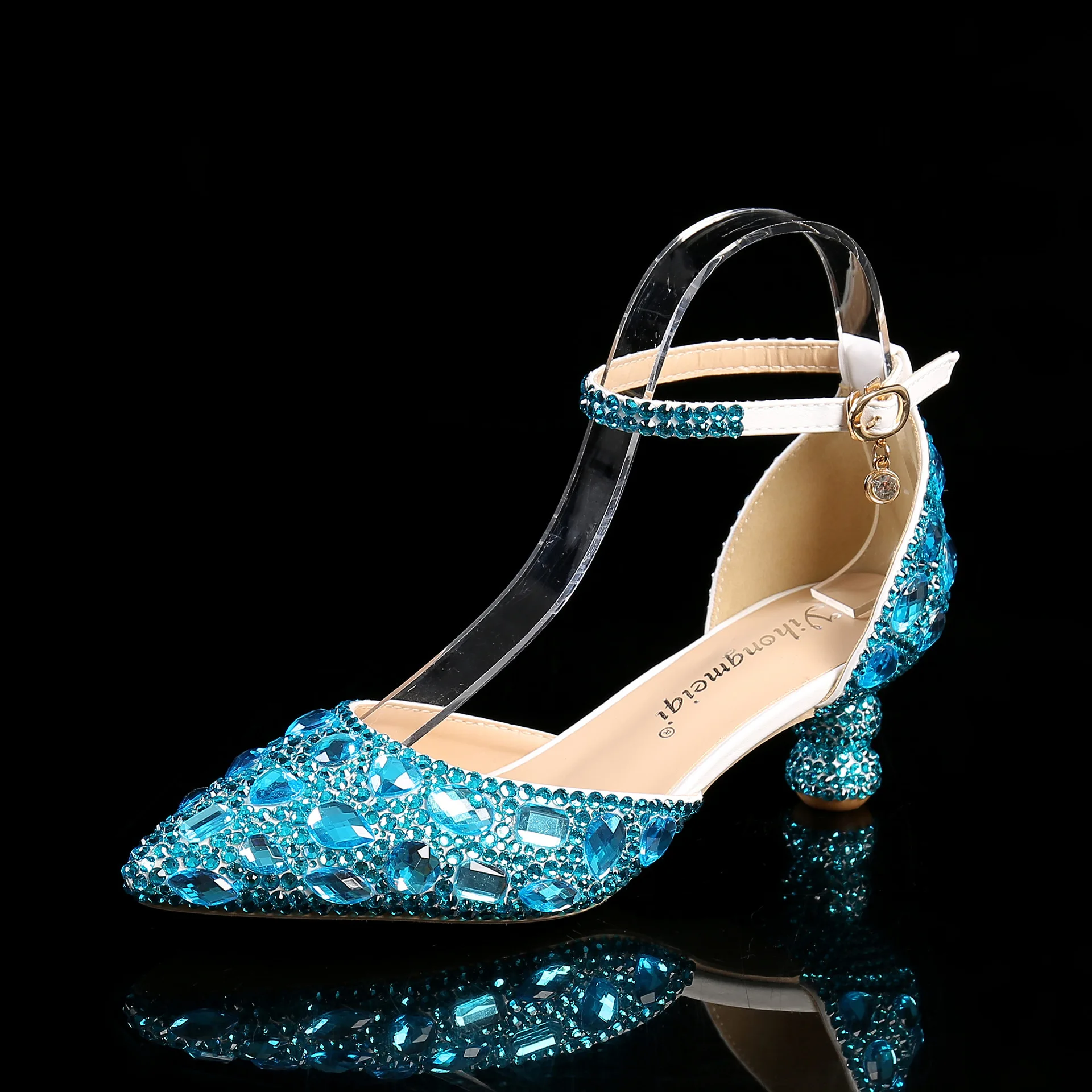 

2025 Low Top Summer New Blue Pointed Gourd Heel Water Diamond Multi Color Fashion Wedding Banquet Single Shoes
