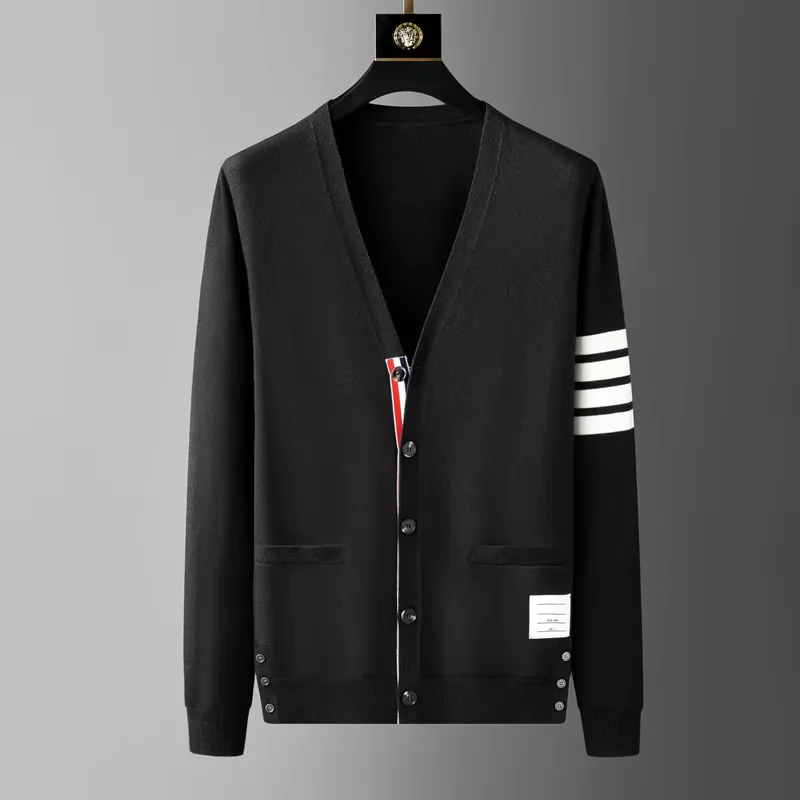 High end brand knitted cardigan men\'s spring and autumn new classic stripe trend Korean casual side slit V-neck sweater coat