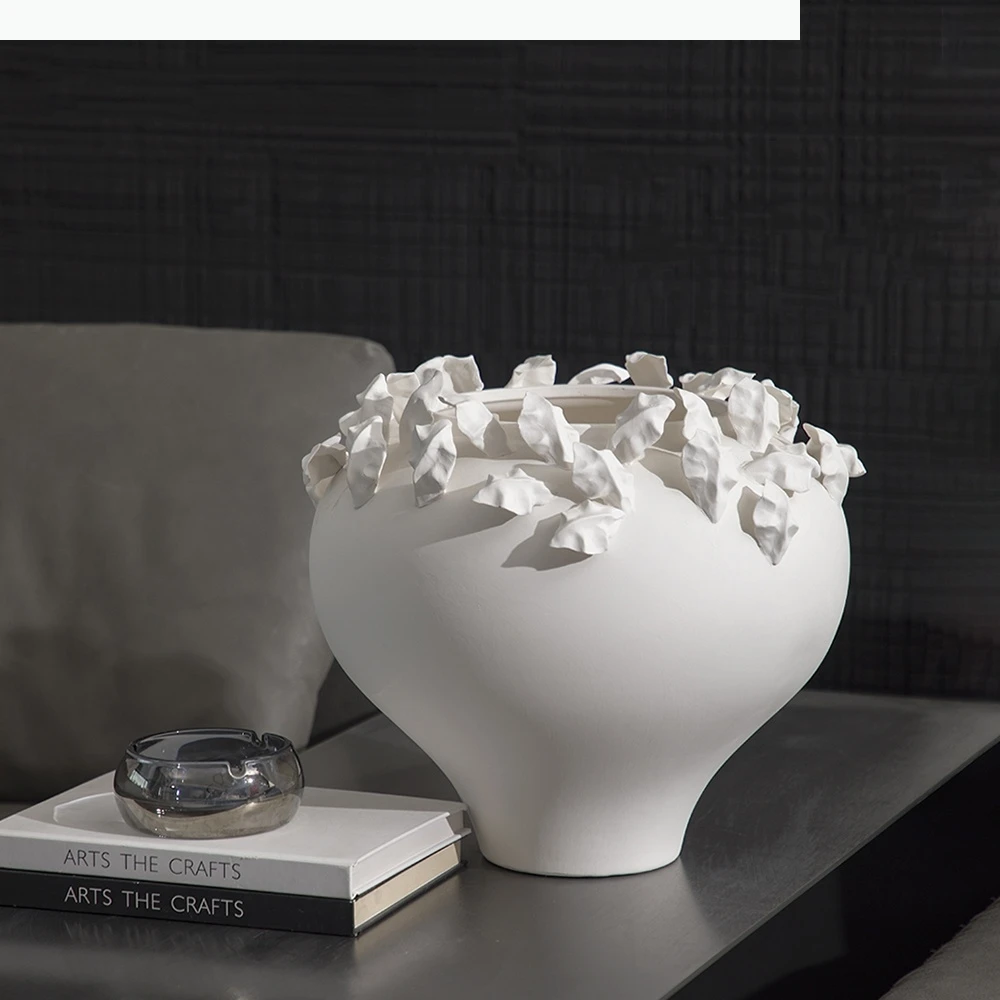 Ceramic Vase Hand-embossed Flower White Porcelain Pot Ceramic Handicraft Flower Vase Home Decoration Accessories