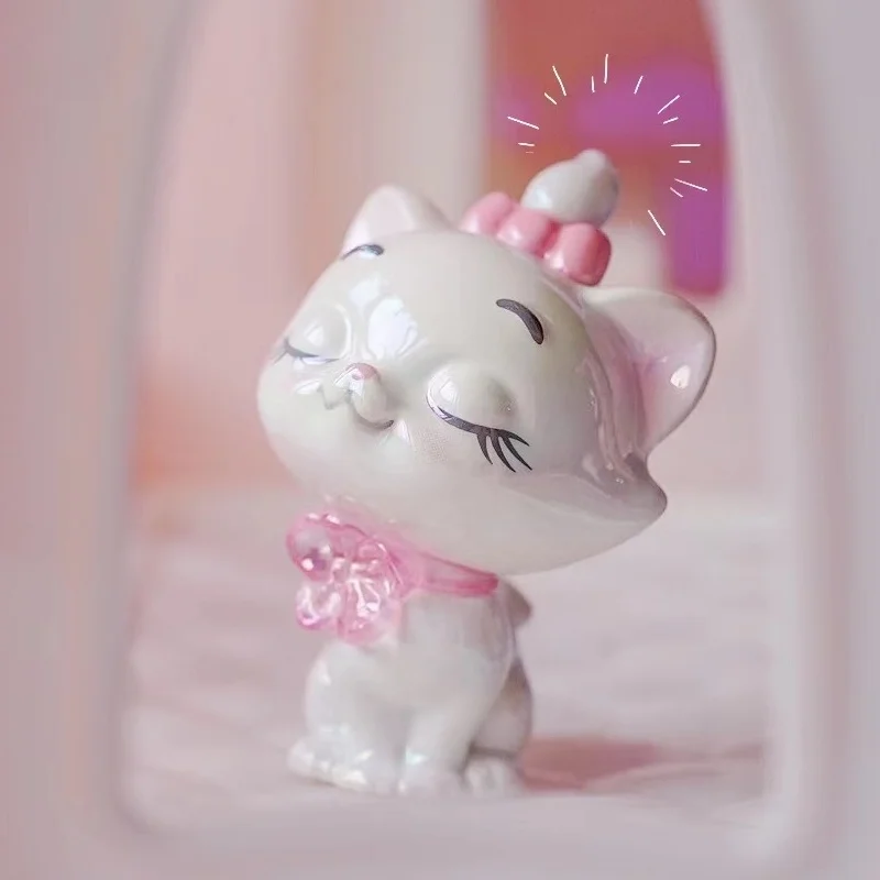 Anime Miniso Disney Marie Cat Mini Figure The-Aristocats Cute Anime Cartoon Doll Car Dsek Decor Collection Model Toys Kids Gifts