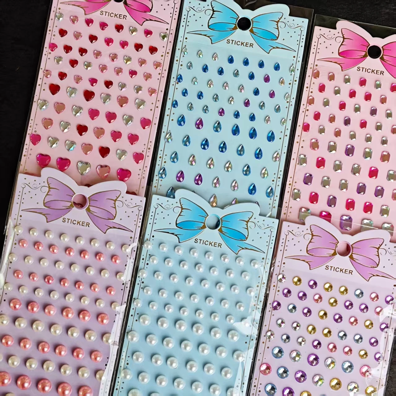 6 Pieces of Colorful Heart-Shaped Pearl 3D Rhinestone Stickers, Office Stationery Decoration, Children's Handmade Rhinestone Heart-Shaped Circles